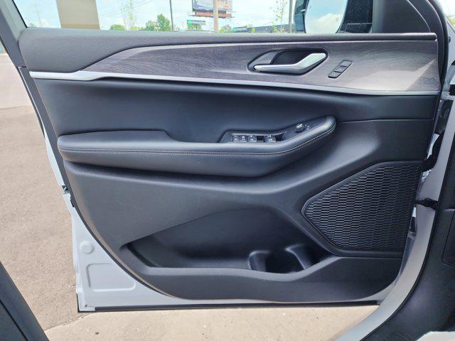 used 2023 Jeep Grand Cherokee car, priced at $31,495