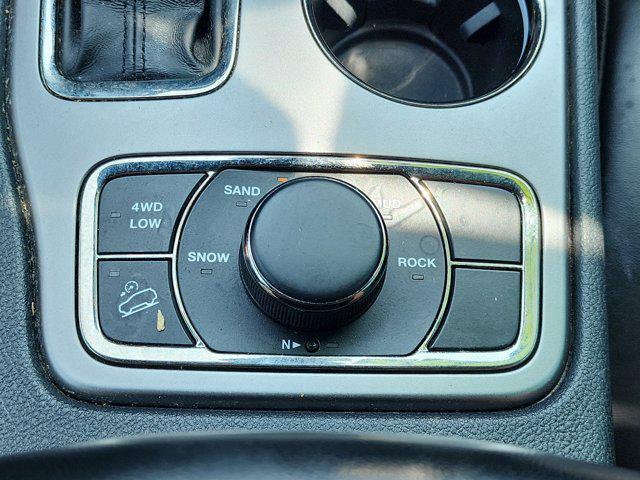 used 2020 Jeep Grand Cherokee car, priced at $23,595