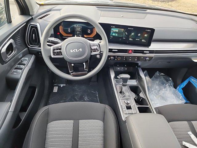 new 2025 Kia Sorento car, priced at $33,590