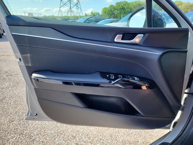 new 2025 Kia K5 car, priced at $27,970