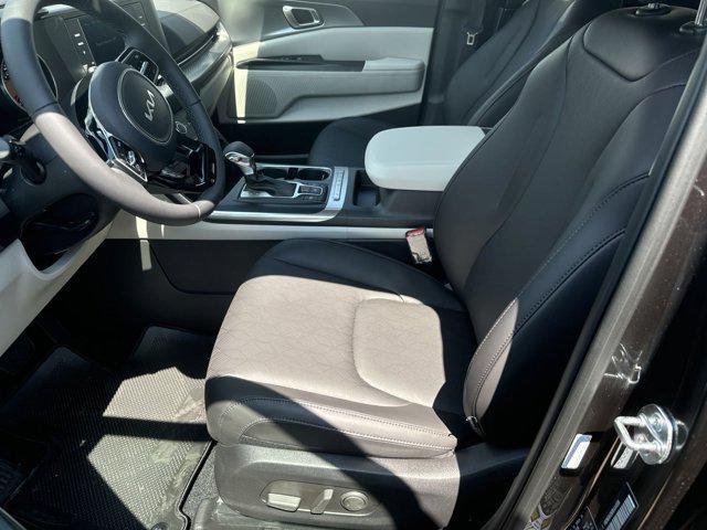 new 2024 Kia Carnival car, priced at $37,545