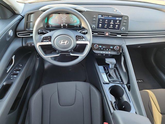 new 2025 Hyundai Elantra HEV car, priced at $26,275