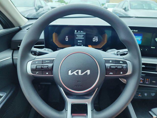 new 2025 Kia K5 car