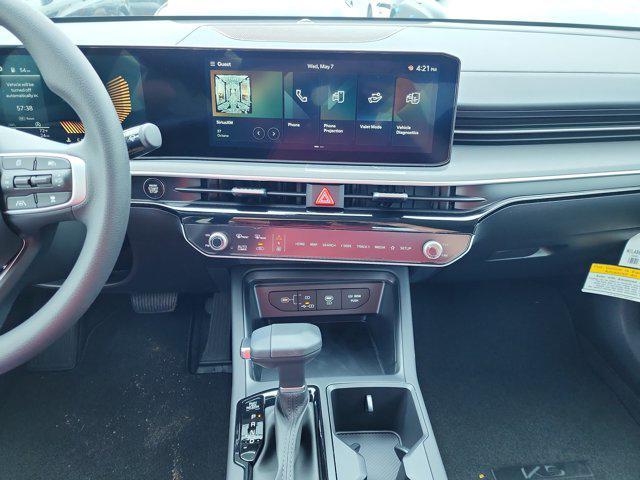 new 2025 Kia K5 car