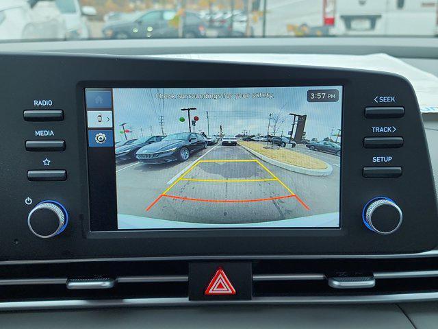 new 2025 Hyundai Elantra car