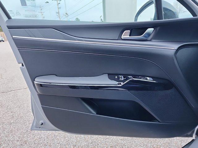 new 2025 Kia K5 car, priced at $30,415