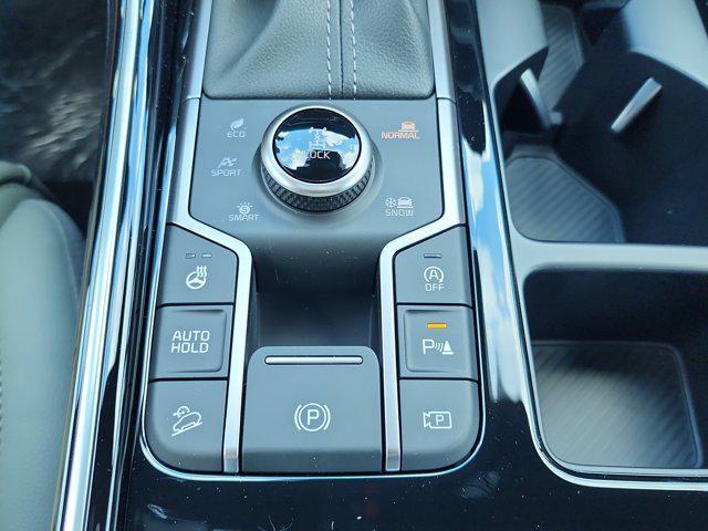 new 2025 Kia Sorento car, priced at $43,582
