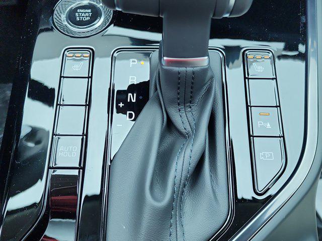 new 2025 Kia Niro car, priced at $28,686