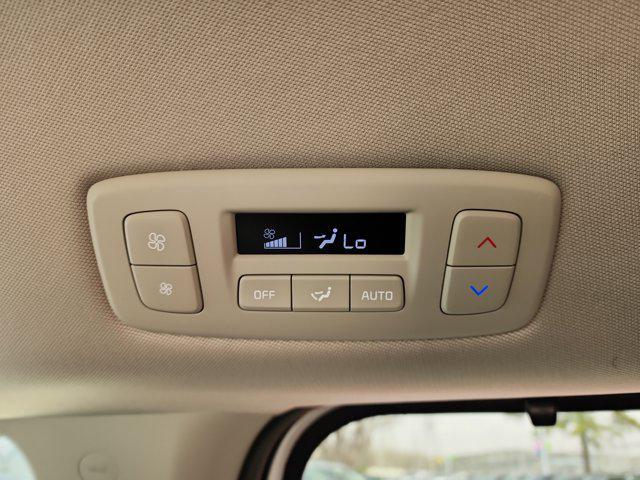 new 2025 Kia Carnival car