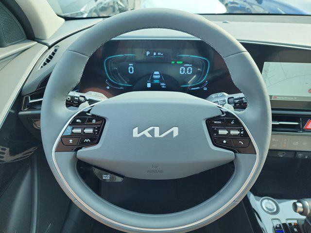 new 2025 Kia Niro car