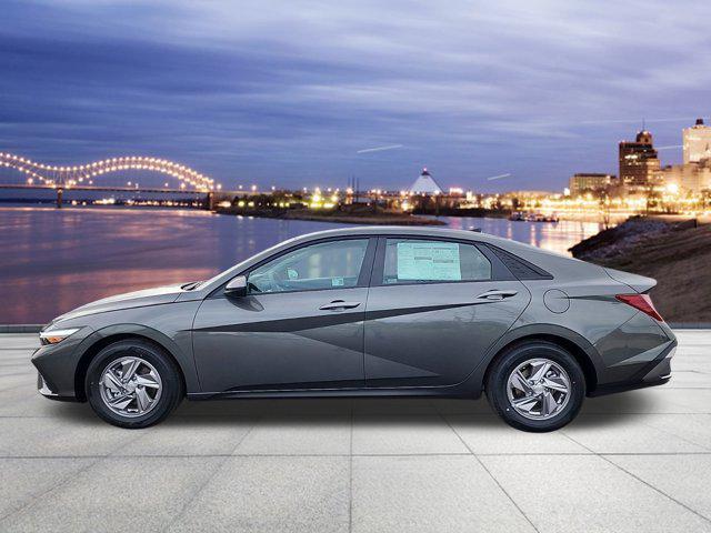 new 2025 Hyundai Elantra car, priced at $23,060