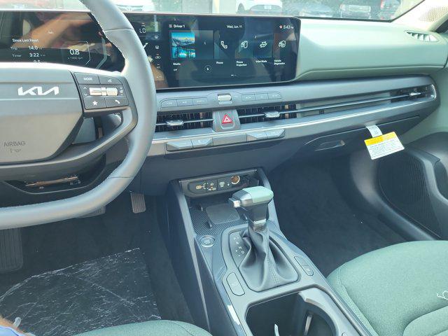 new 2025 Kia K4 car, priced at $23,192