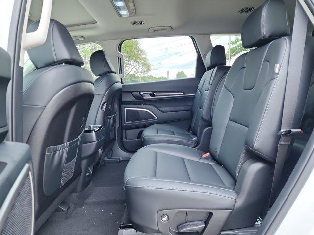 new 2025 Kia Telluride car, priced at $41,980