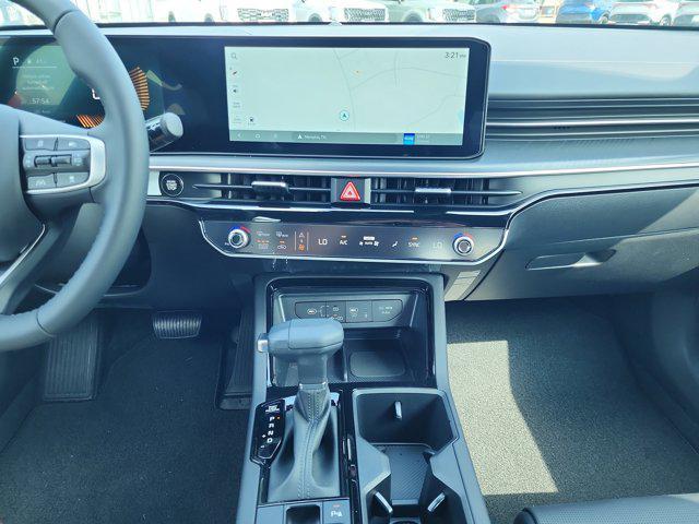 new 2025 Kia K5 car