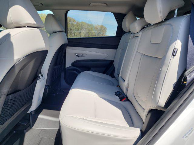 new 2025 Hyundai TUCSON Hybrid car, priced at $37,090