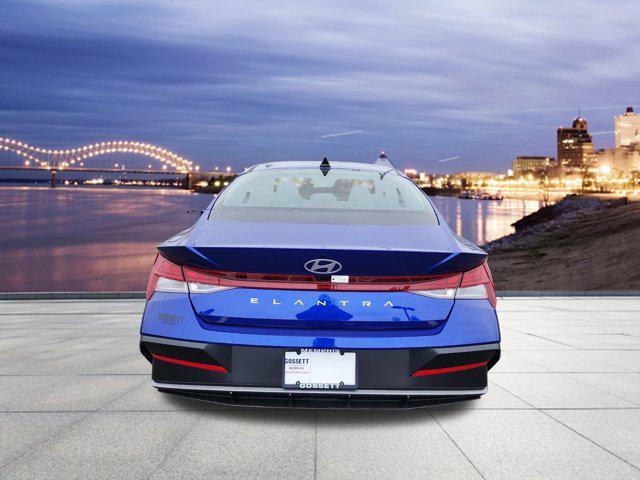 new 2025 Hyundai Elantra car