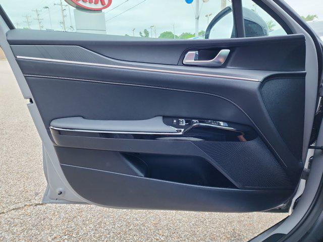 new 2025 Kia K5 car