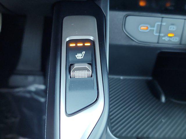 new 2026 Kia Sorento car, priced at $38,199