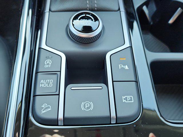 new 2025 Kia Sorento car, priced at $39,114