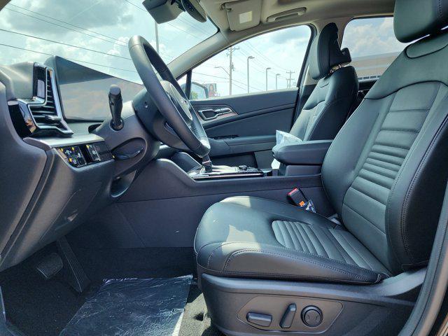 new 2025 Kia Sportage car, priced at $33,433