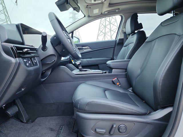 new 2026 Kia Sportage car, priced at $33,560