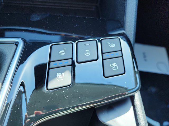 new 2025 Kia Sportage car, priced at $33,661