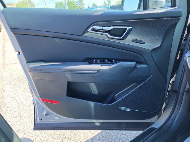 new 2025 Kia Sportage car, priced at $33,661