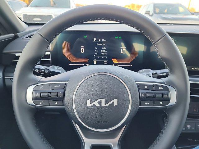 new 2025 Kia K5 car, priced at $32,300