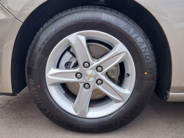 used 2022 Chevrolet Malibu car, priced at $18,955