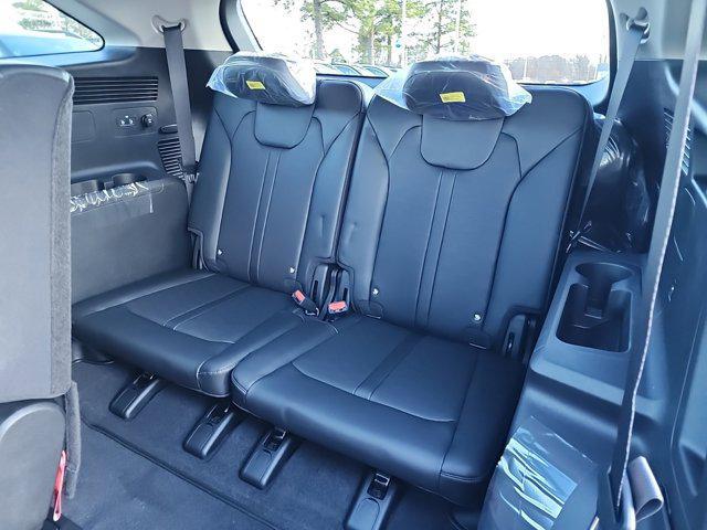 new 2025 Kia Sorento car, priced at $34,884