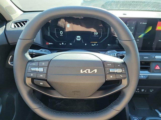 new 2025 Kia K4 car, priced at $23,298