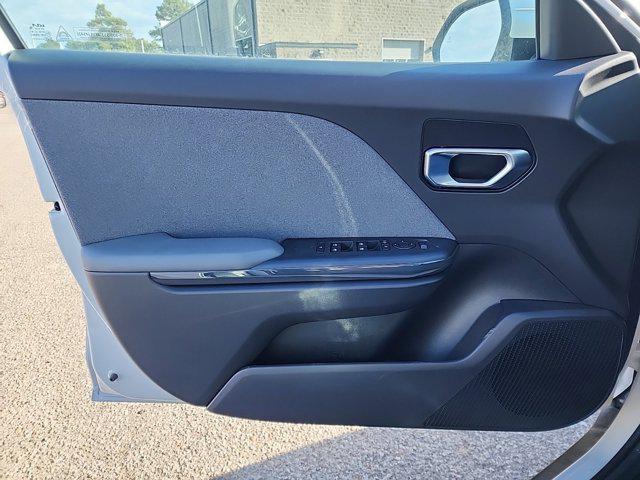 new 2025 Kia K4 car, priced at $23,298