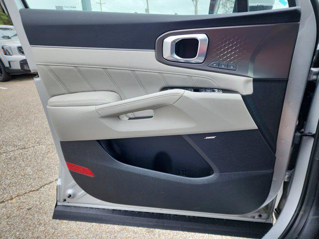 new 2025 Kia Sorento Hybrid car, priced at $43,442