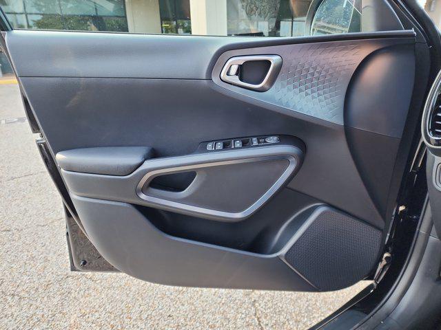 new 2025 Kia Soul car, priced at $25,198