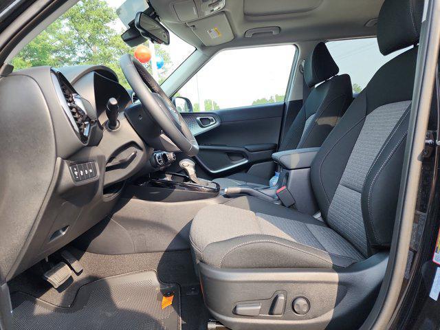 new 2025 Kia Soul car, priced at $25,198