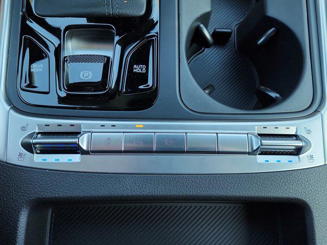 new 2025 Kia Carnival car, priced at $51,635