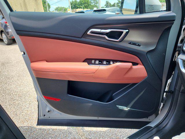 new 2025 Kia Sportage car, priced at $32,705