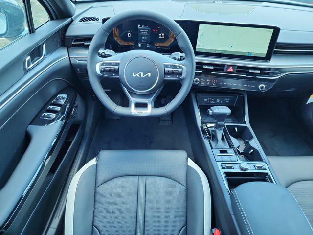 new 2025 Kia K5 car