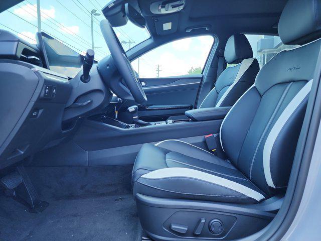 new 2025 Kia K5 car