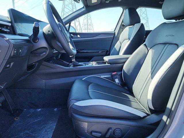 new 2025 Kia K5 car, priced at $27,894