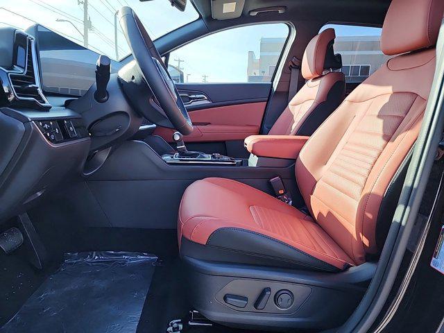 new 2025 Kia Sportage car, priced at $33,074