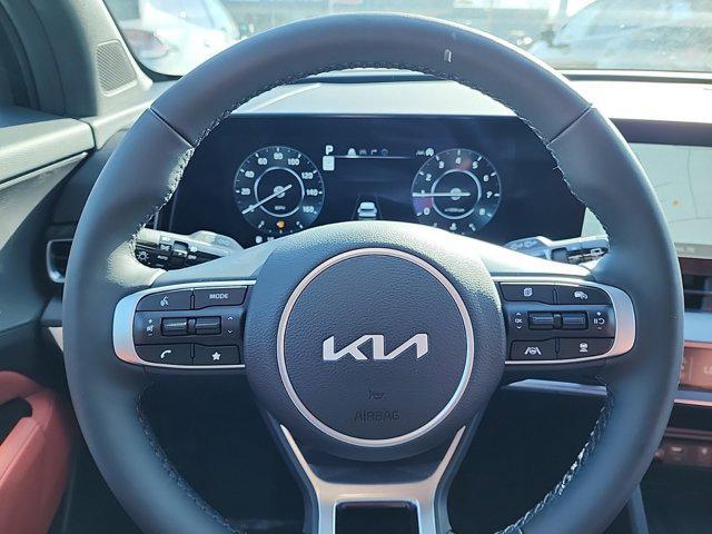 new 2025 Kia Sportage car, priced at $33,074