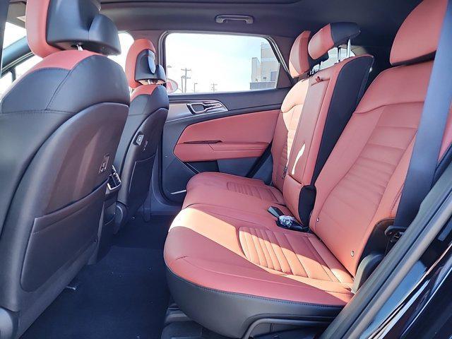 new 2025 Kia Sportage car, priced at $33,074