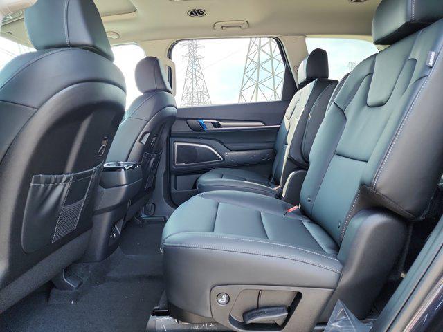 new 2025 Kia Telluride car, priced at $42,655