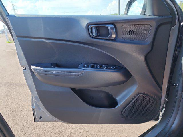 used 2022 Hyundai Venue car, priced at $18,995