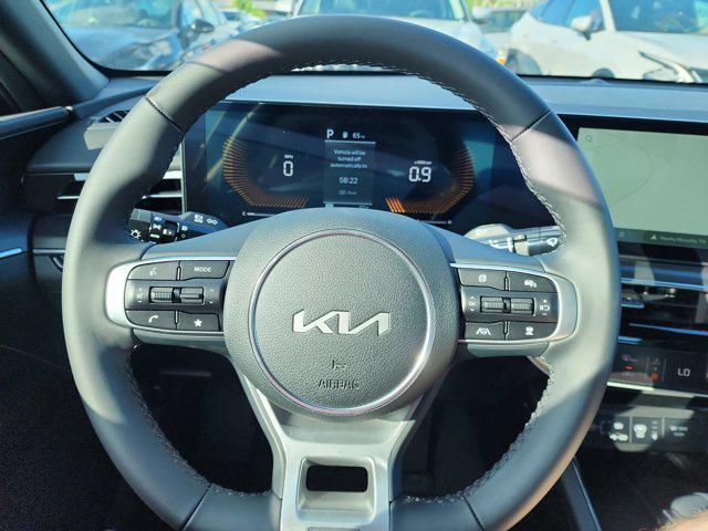 new 2025 Kia K5 car, priced at $27,524