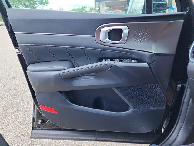 new 2025 Kia Sorento car, priced at $39,139