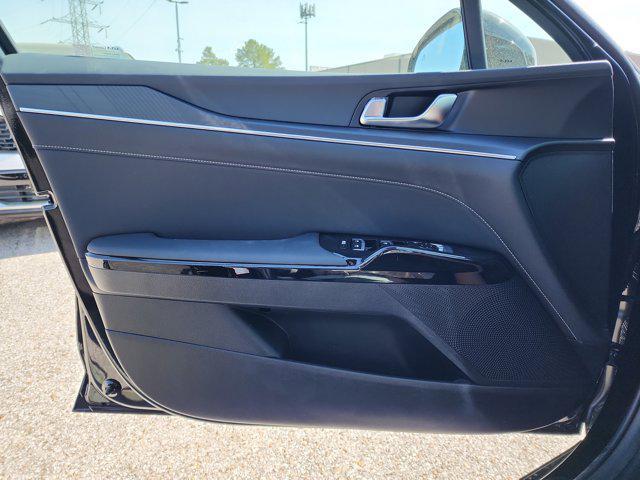 new 2025 Kia K5 car, priced at $27,958