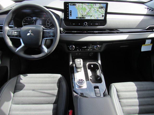 new 2025 Mitsubishi Outlander car, priced at $26,255