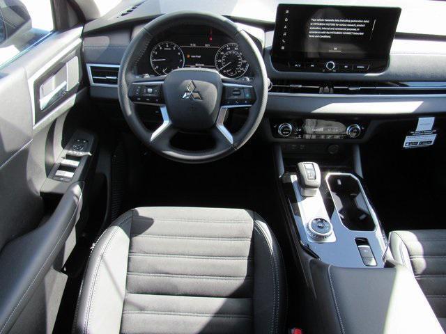 new 2025 Mitsubishi Outlander car, priced at $26,105